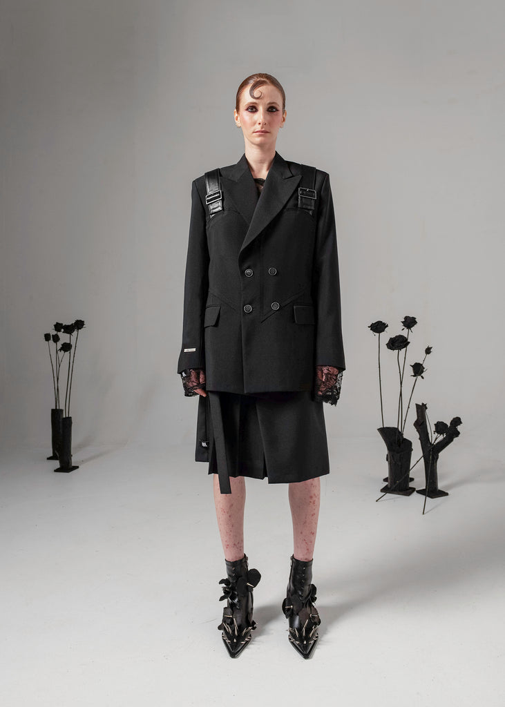Sebastian jacket with strap