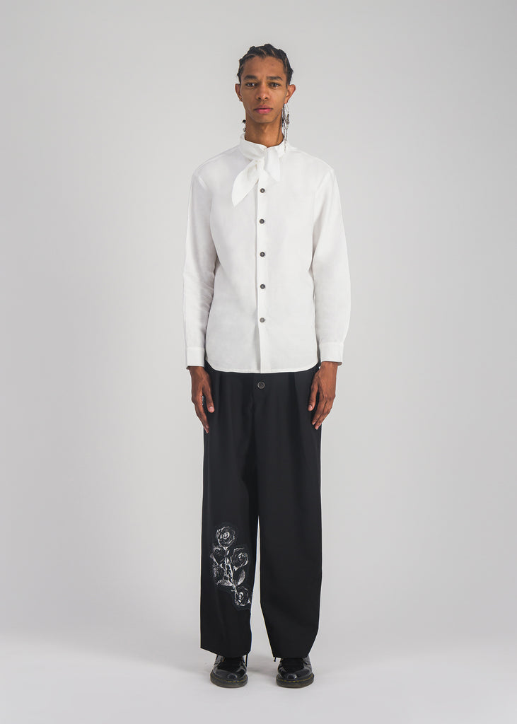 louise_ white shirt