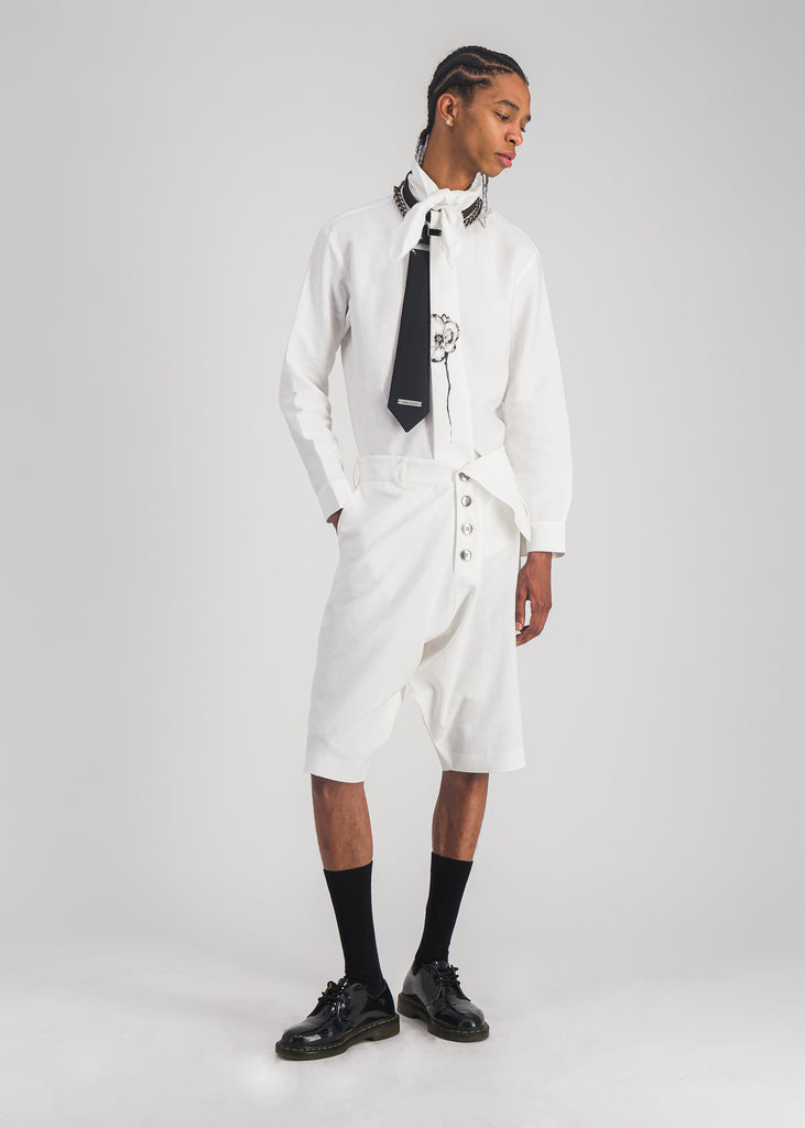 louise_ white shirt