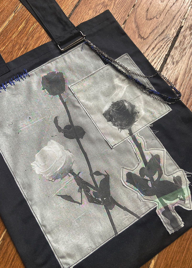 the tote bag - roses on fire | esther bancel.