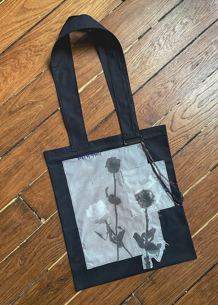 the tote bag - roses on fire | esther bancel.